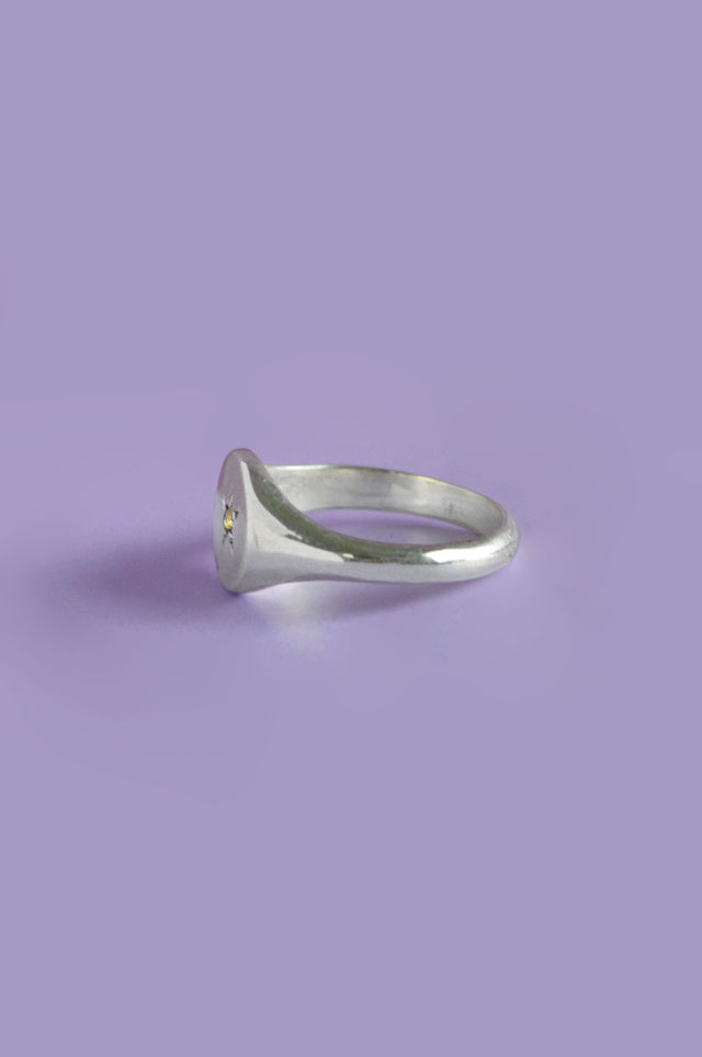Sol Yellow Sapphire Signet