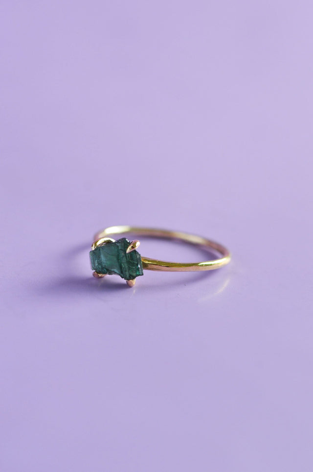 Uncut Tourmaline Claw 12ct Gold Ring