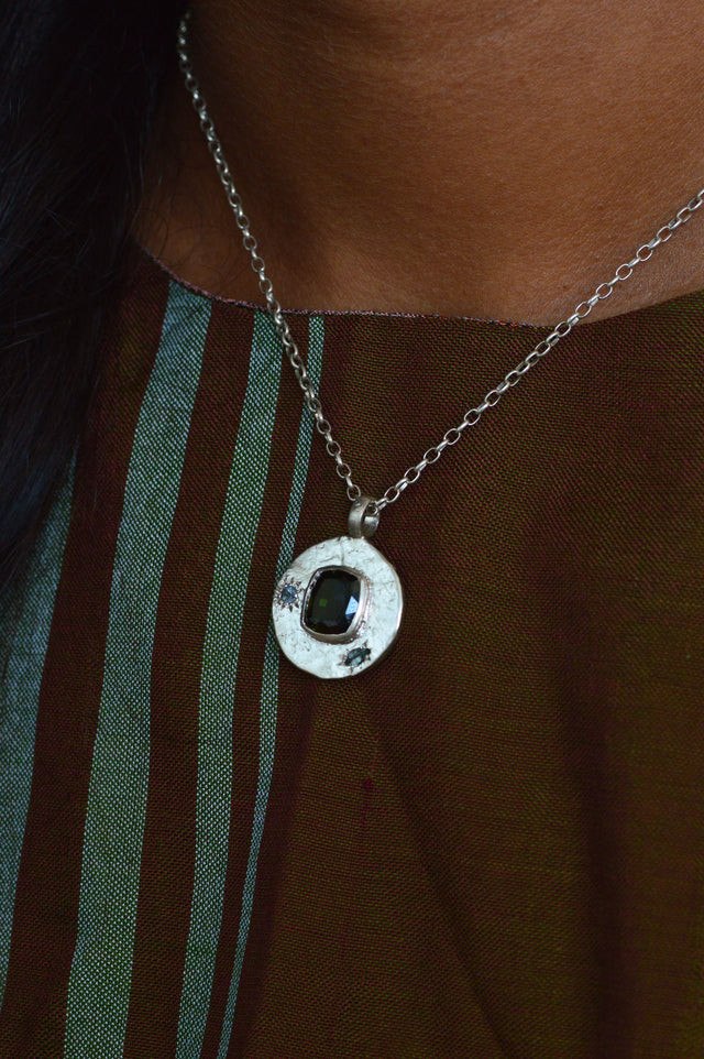 Kali Green Tourmaline Silver Pendant 589-02