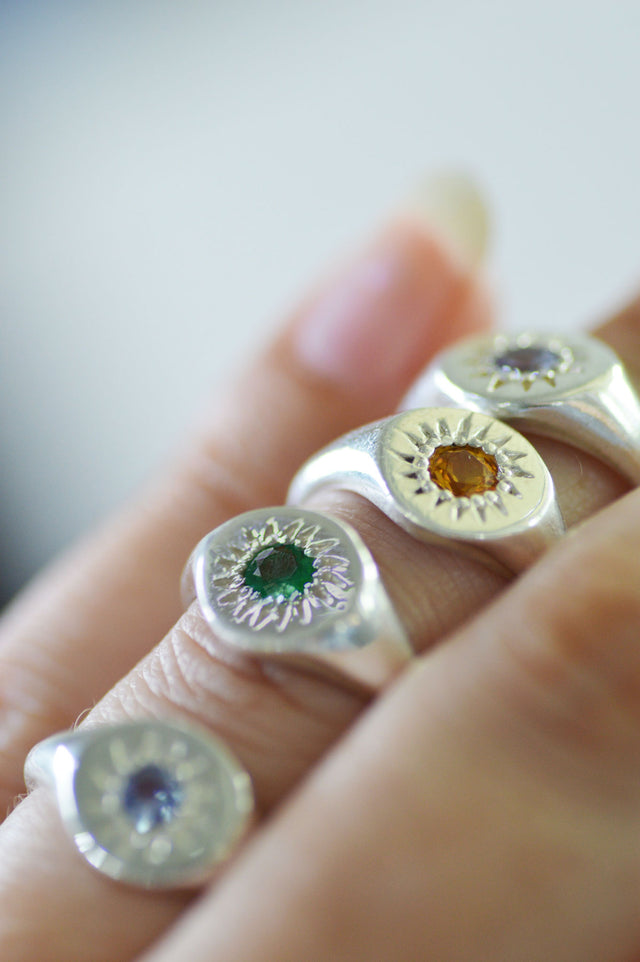 Daisy Emerald Signet Silver Ring